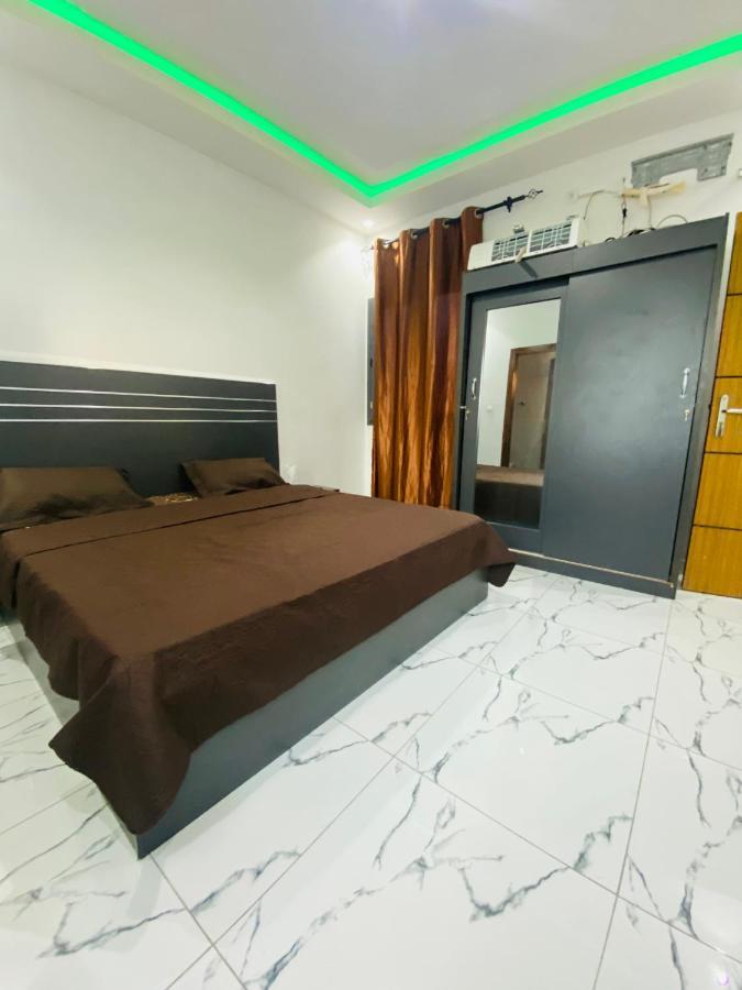 Apartmán Chez El Hadji Et Hamidou Dakar Exteriér fotografie